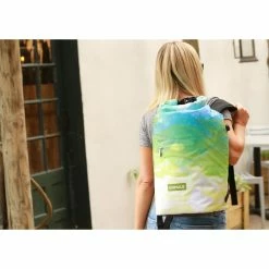 IceMule Jaunt 15L -Gregory shop 1008 lifestyle carousel 2 2048x rsz 67996.1660932295