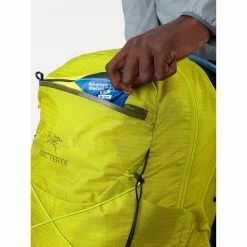 Arc'teryx Aerios 30 - Men's -Gregory shop Aerios 30 Backpack Glade External Pocket Front rsz 44039.1648071586