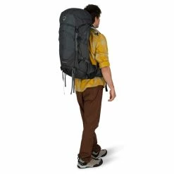 Osprey Stratos 44 - Men's -Gregory shop Stratos 44L S22 OnBody2 TunnelVisionGrey rsz 02486.1652399678