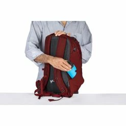 Osprey Apogee -Gregory shop apogee f19 detail1 rivetred 44547.1626822822