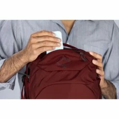 Osprey Apogee -Gregory shop apogee f19 detail3 rivetred 26054.1626822830