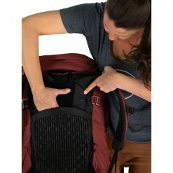 Osprey Archeon 45 - Women's (Fall 2021) 37 Osprey Archeon 45 - Women's (Fall 2021) -Gregory shop archeon45 s20 fit 6 rsz 19676.1626823080.1280.1280 88318.1646439078