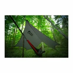 ENO DryFly Rain Tarp 13 ENO DryFly Rain Tarp -Gregory shop eno dryfly raintarp lifestyle 2 43594.1626822804
