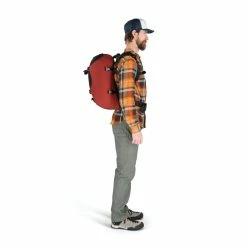 Osprey Heritage Scarab (Fall 2022) -Gregory shop scarab f21 onbody4 bazanred rsz 42832.1653328636.1280.1280 13835.1672181687