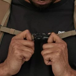 Patagonia Black Hole Pack 25L -Gregory shop wbs20 49297 coi jbstrap2 rsz 12758.1676338609